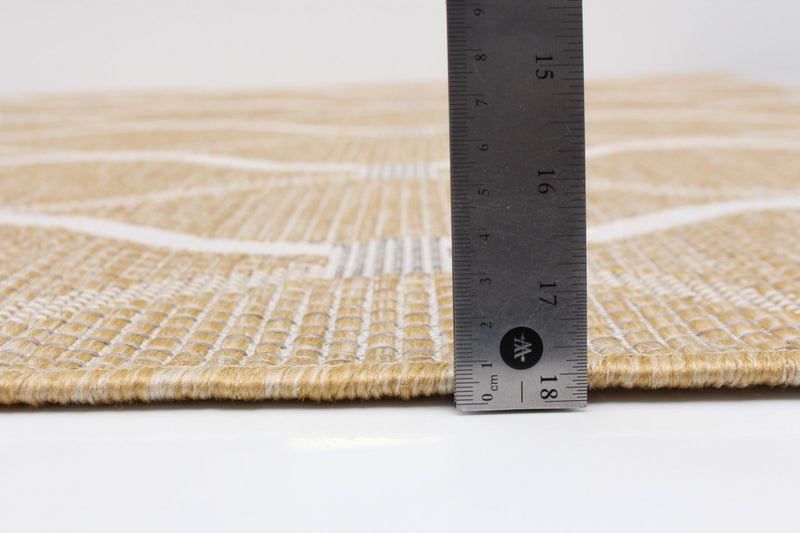 Carpette Neisha Abstract dorée 6 pi 7 po x 9 pi 6 po