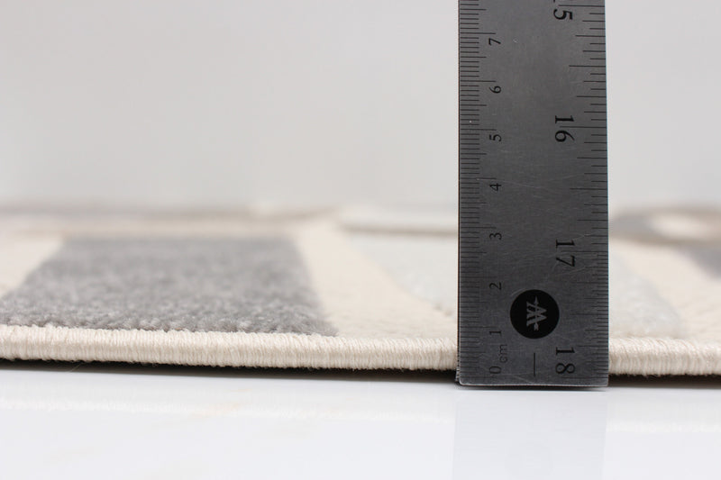 Carpette Celestina ivoire - 3 pi 11 po x 5 pi 7 po