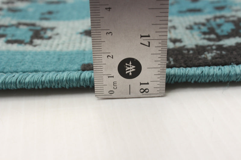 Carpette Chenta turquoise 5 pi 3 po x 7 pi 7 po