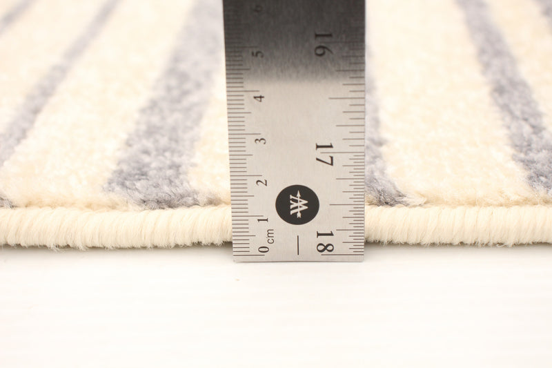 Carpette Faith crème-argent - 7 pi 10 pox 10 pi 2 po