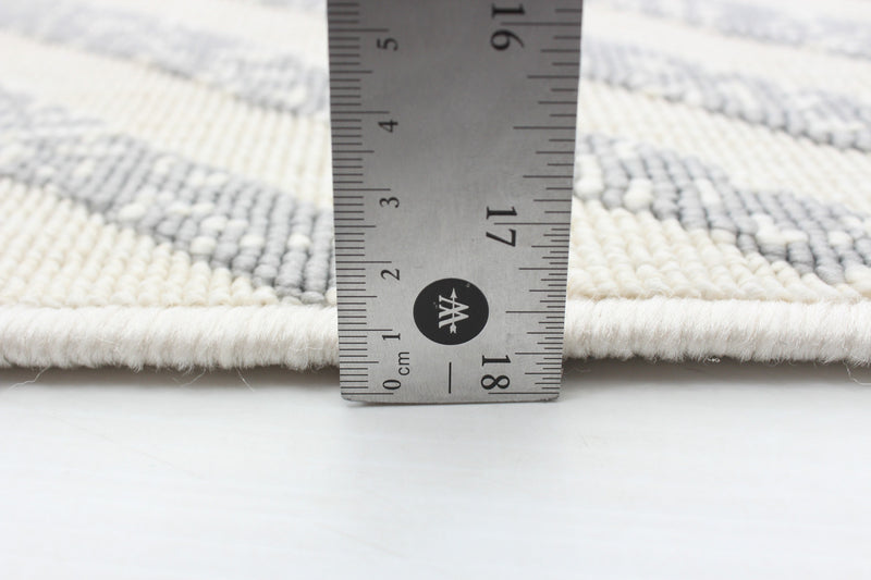 Carpette Dodie gris clair 5 pi 3 po x 7 pi 7 po