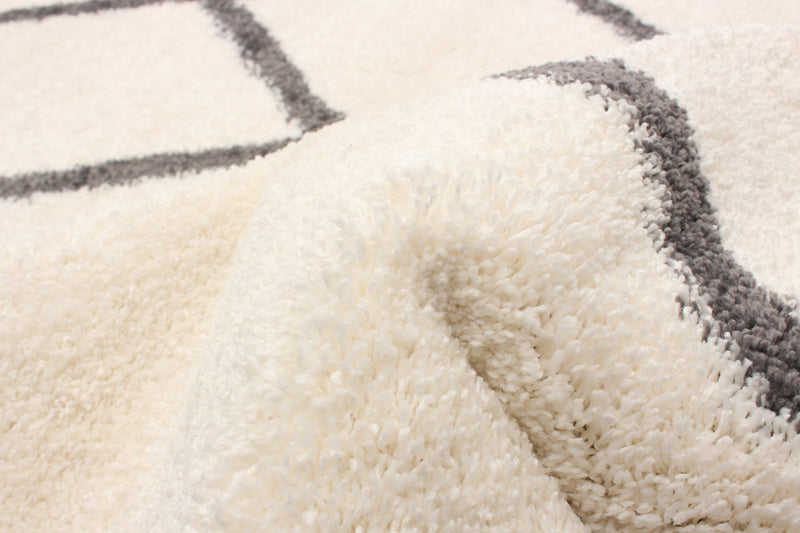 Carpette à poil long Sophia ivoire 3 pi 11 po x 6 pi 0 po