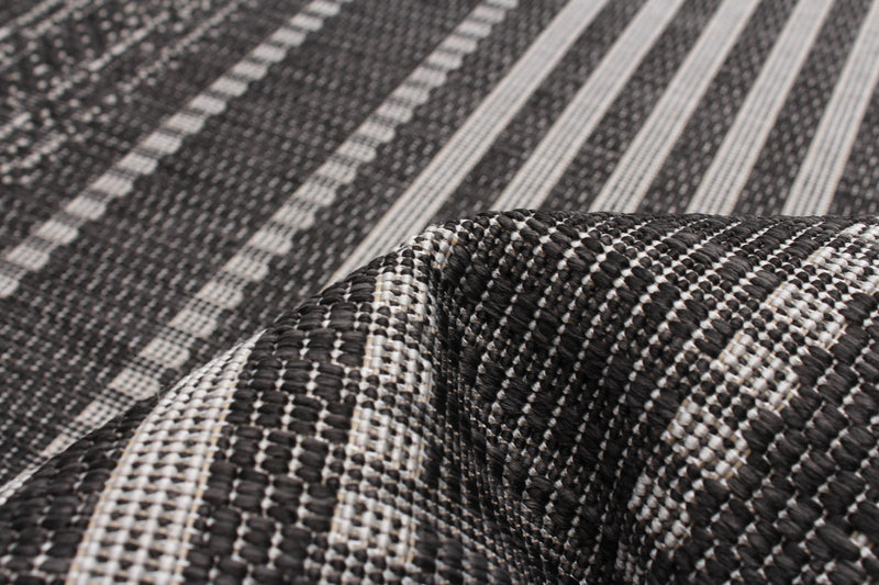 Carpette Wileen noire - 4 pi 4 po x 6 pi 5 po