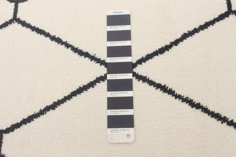 Carpette August blanchebleu marine 6 pi 7 po x 9 pi 6 po