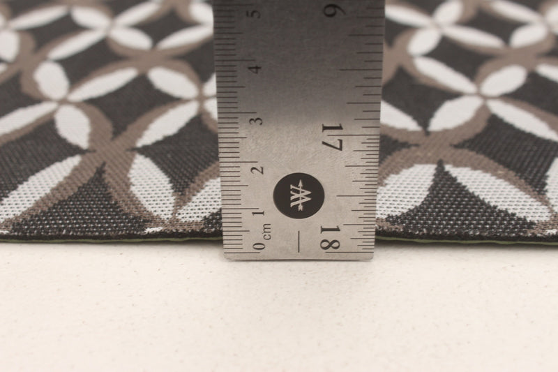 Carpette Bellezza noire 2 pi 2 po x 26 pi 0 po