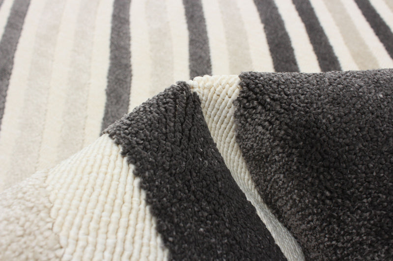 Carpette Nikkos taupe 6 pi 7 po x 9 pi 6 po