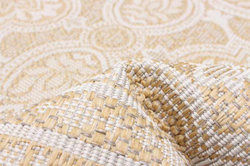 Carpette Neisha Traditional dorée 6 pi 7 po x 9 pi 6 po