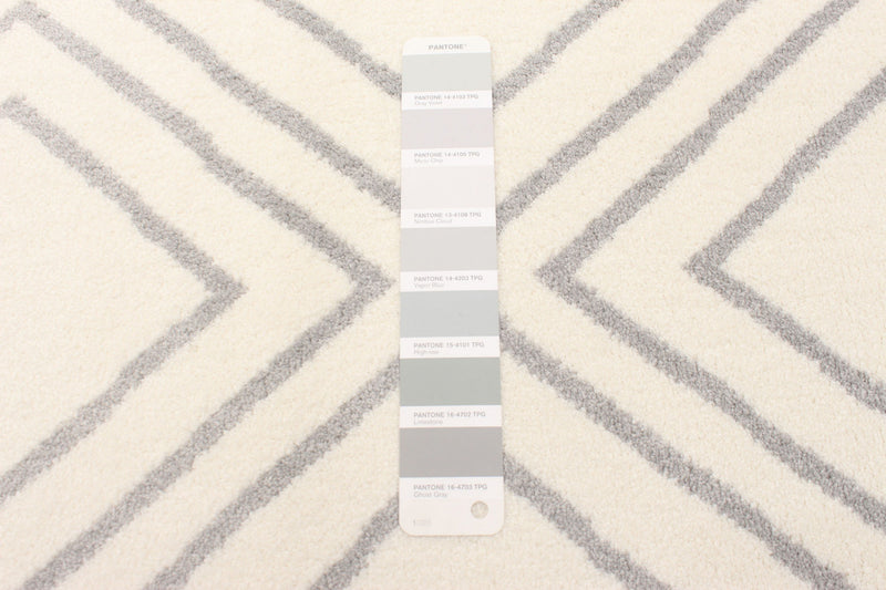 Carpette August blanc géodegris 6 pi 7 po x 9 pi 6 po