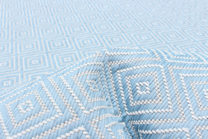 Carpette Neisha Diamond bleu clair 5 pi 3 po x 7 pi 3 po