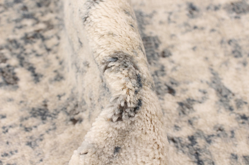 Carpette Octavian Abstract ivoire - 6 pi 7 pox 9 pi 6 po