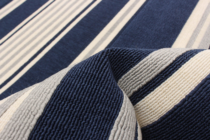 Carpette Talya bleu marine 3 pi 11 po x 5 pi 7 po