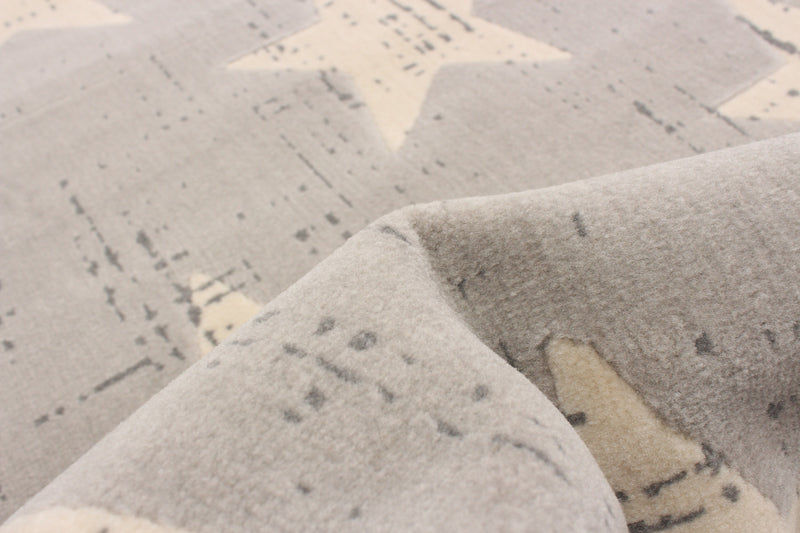 Carpette Ira gris clair 5 pi 3 po x 7 pi 7 po