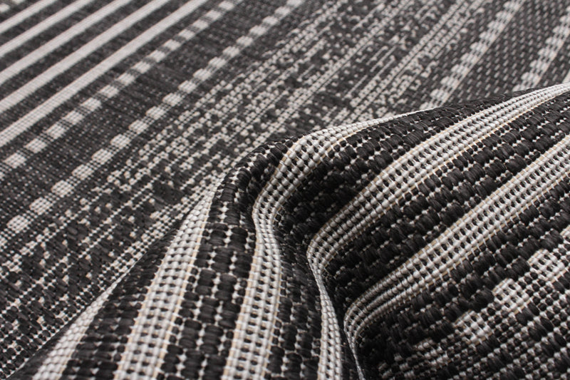 Carpette Wileen noire - 2 pi 2 po x 6 pi 7 po