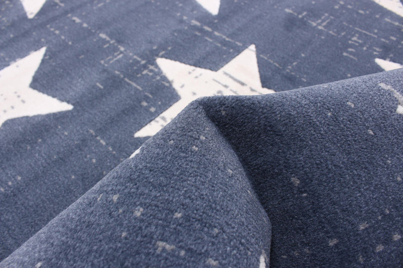 Carpette Ira bleu marine 5 pi 3 po x 7 pi 7 po