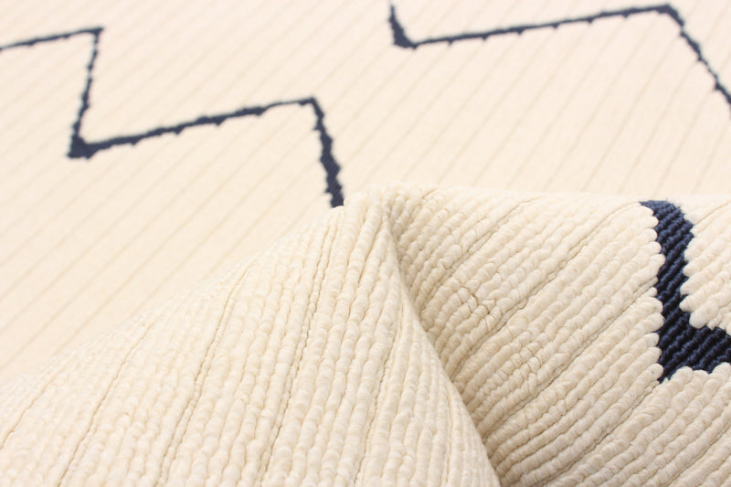 Carpette Kimi bleueivoire 6 pi 7 po x 9 pi 6 po