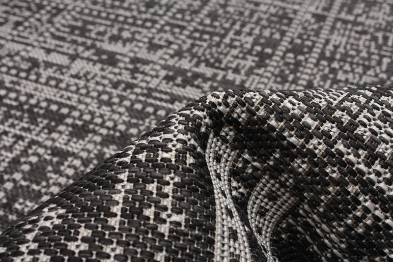 Carpette Joni noire - 4 pi 4 po x 6 pi 5 po