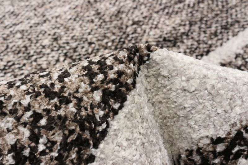  Carpette Vera Earth taupenoire - 7 pi 10 po x 10 pi 5 po