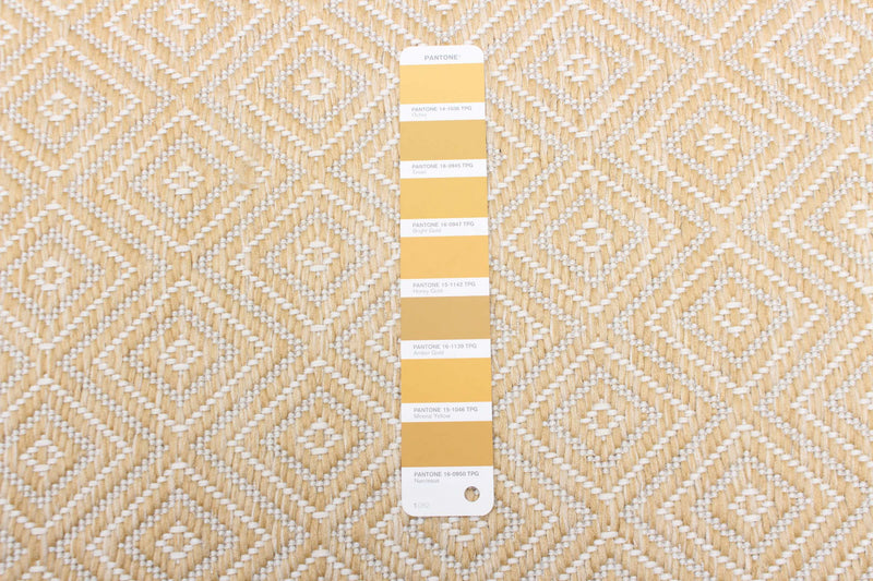 Carpette Neisha Diamond dorée 6 pi 7 po x 9 pi 6 po