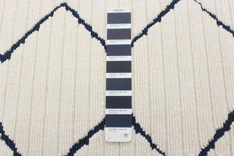 Carpette Kimi bleueivoire 2 pi 8 po x 4 pi 11 po