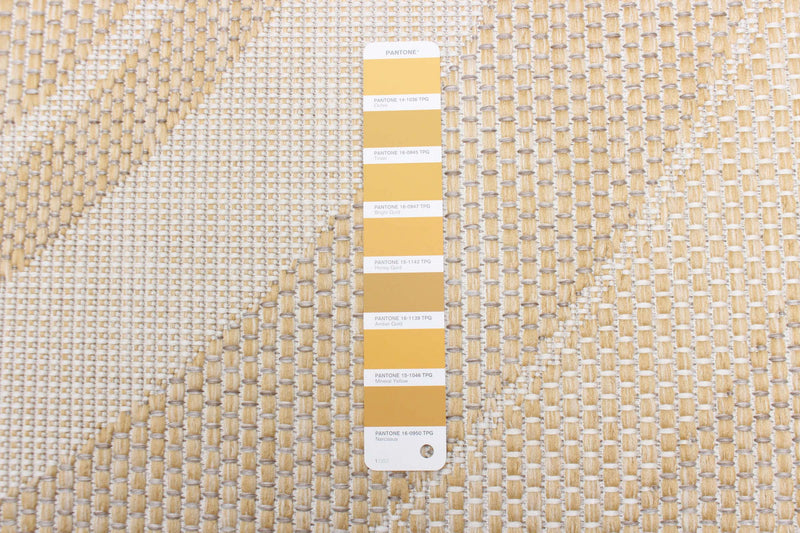 Carpette Neisha Modern dorée 5 pi 3 po x 7 pi 3 po