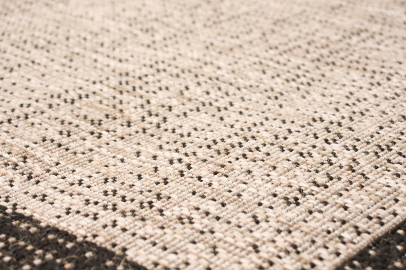 Carpette Sadie Classic agenté noir - 5 pi 3 po x 7 pi 7 po