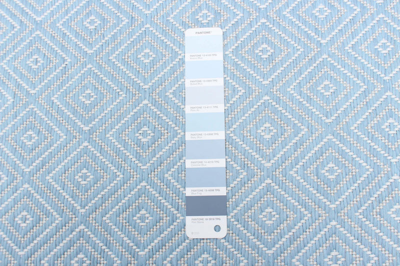Carpette Neisha Diamond bleu clair 5 pi 3 po x 7 pi 3 po