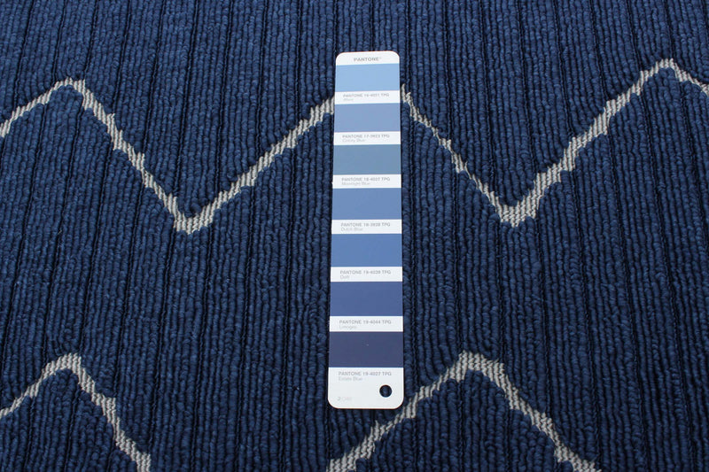 Carpette Kimi bleue 4 pi 7 po x 6 pi 7 po