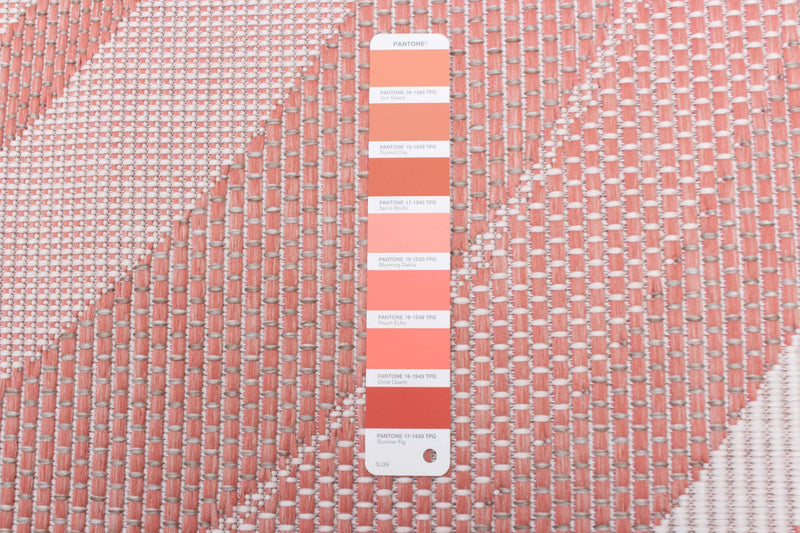 Carpette Neisha Modern corail 6 pi 7 po x 9 pi 6 po