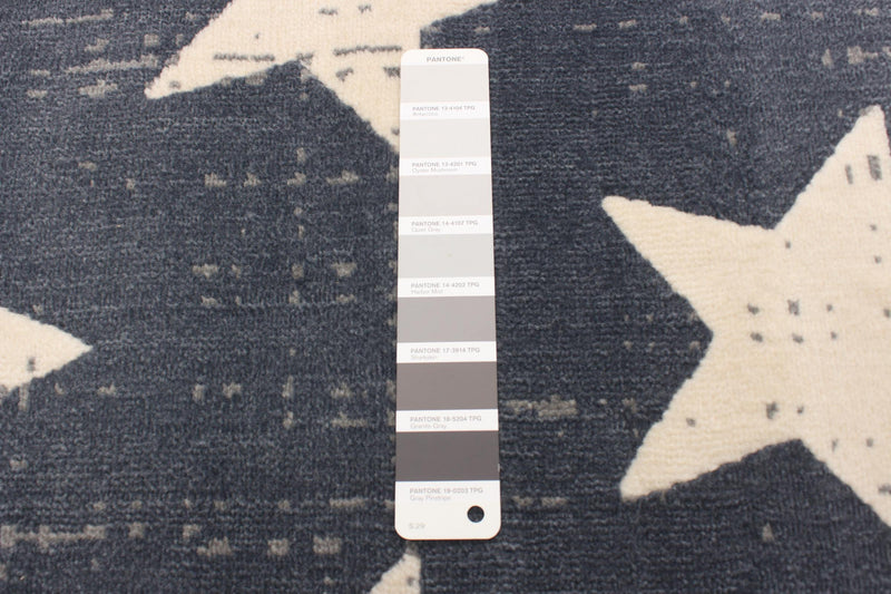 Carpette Ira bleu marine 2 pi 8 po x 4 pi 11 po