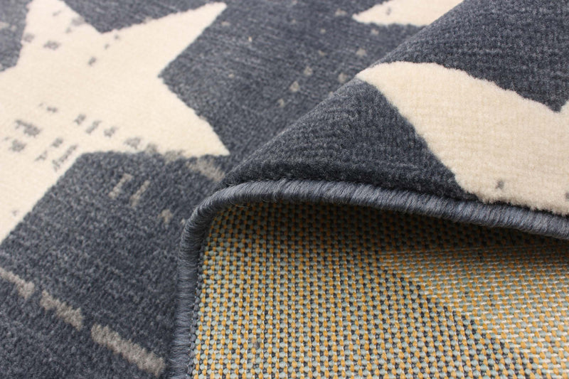 Carpette Ira bleu marine 2 pi 8 po x 4 pi 11 po