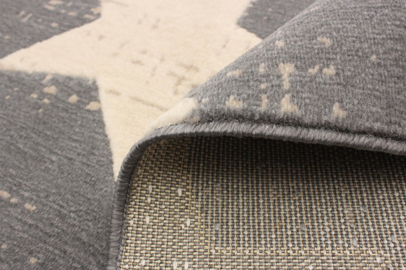 Carpette Ira grise 5 pi 3 po x 7 pi 7 po