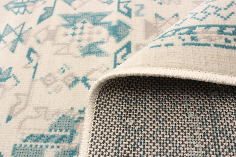 Carpette Awena vert clair 5 pi 3 po x 7 pi 7 po