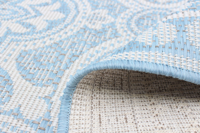 Carpette Neisha Traditional bleu clair 6 pi 7 po x 9 pi 6 po