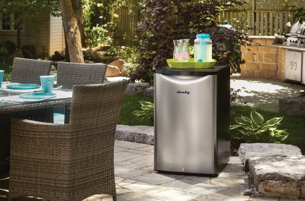Mini réfrigérateur Danby de 4,4 pi³ et de 20,8 po à 1 porte pour l'extérieur - acier inoxydable -…