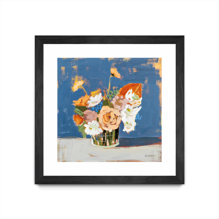 Œuvre d’art murale encadrée noire et mate « Peach And White Bouquet » 30 x 30
