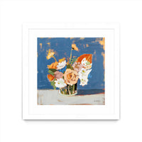 Œuvre d’art murale encadrée blanche et mate « Peach And White Bouquet » 30 x 30