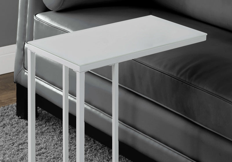 Table d’appoint en métal blanc avec verre trempé givré