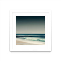 Œuvre d’art murale encadrée blanche et mate « Cristal Surf » 30 x 30