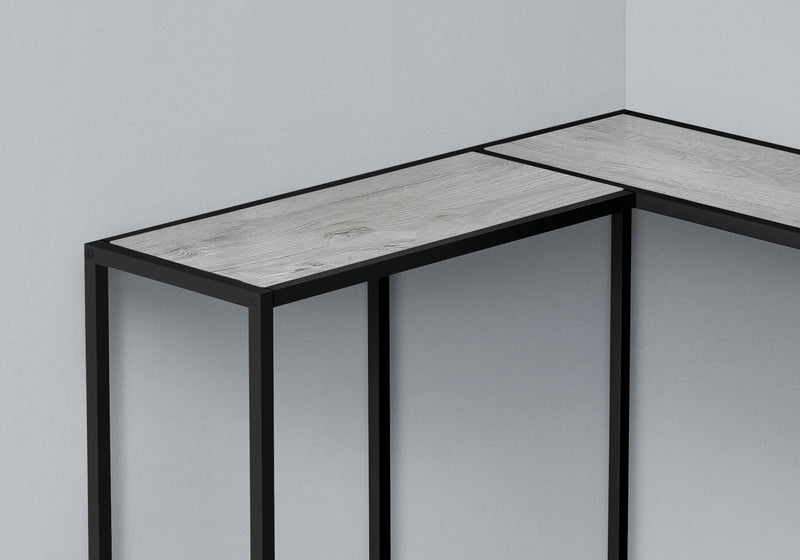 Console noire et d’apparence bois gris