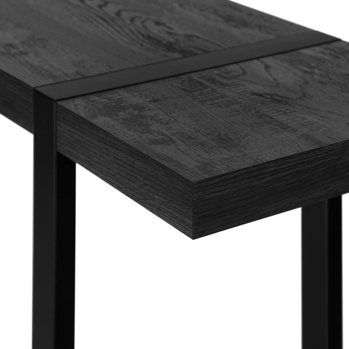 Table d’appoint noire et d’apparence bois recyclé noir