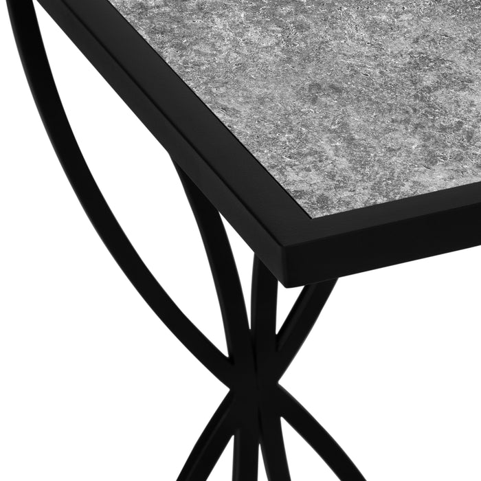 Table d’appoint métal noir et d’apparence pierre gris