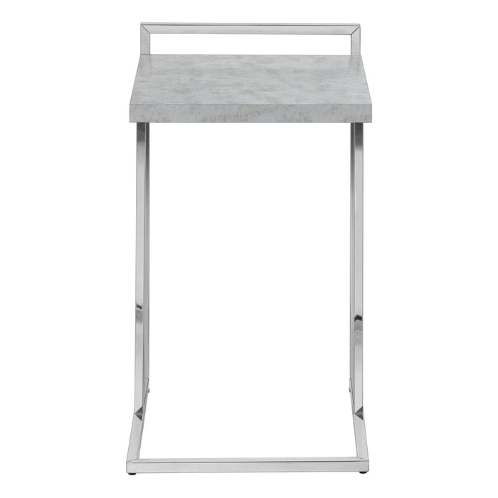 Table d’appoint métal chromé et d’apparence béton gris