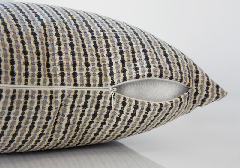 Coussin 2 pièces abstrait à pois noir et gris clair