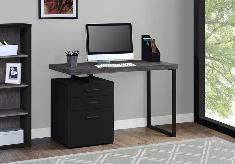 Bureau d’ordinateur Orion de 47,25 po à 3 tiroirs - noir et gris