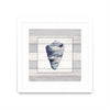 Œuvre d’art murale encadrée blanche et mate « Muted Blue Shell On Wood » 36 x 36