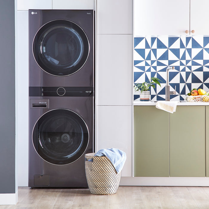 Tour de lavage WashTowerMC à la vapeur haute efficacité LG à chargement frontal avec laveuse de 5,2 pi³ et sécheuse de 7,4 pi³ - acier noir - WKEX200HBA