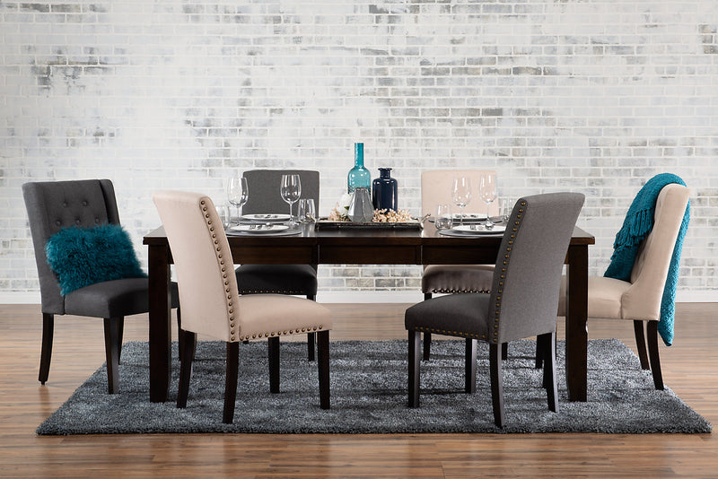 Chaise de salle à manger York en tissu d’apparence lin avec bordure de clous décoratifs - grise