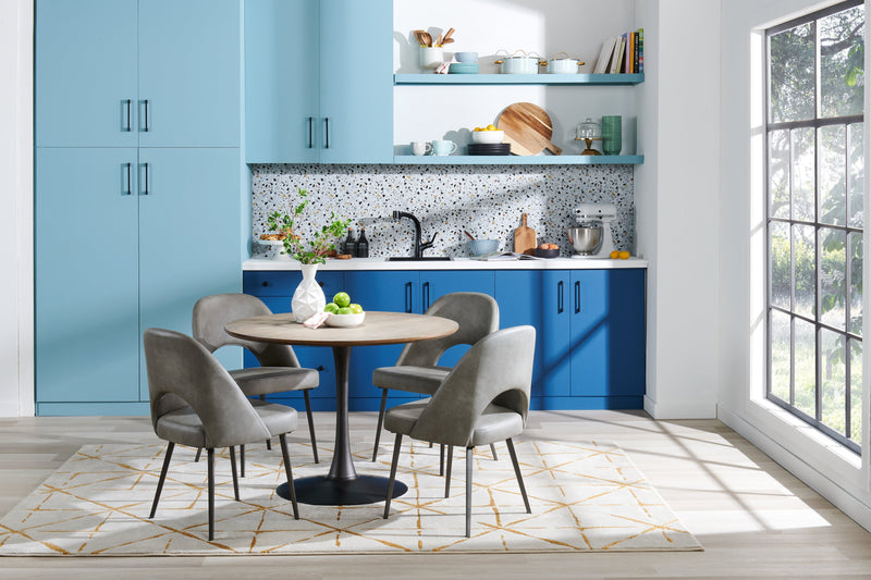 Chaise de salle à manger Bay de Kort & Co. en tissu de cuir végétalien et en métal - grise