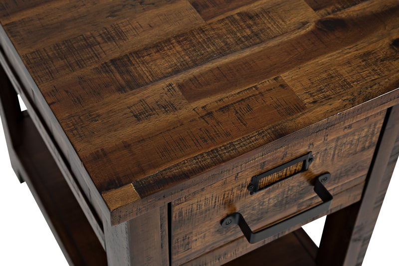 Table de fauteuil rustique Casey de 16 po avec rangement et tablette - bois brun