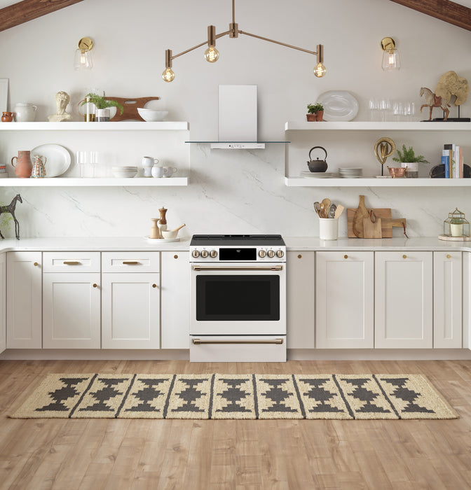 Cuisinière intelligente électrique Café de 5,7 pi³ avec convection européenne véritable et grilles autonettoyantes - blanc mat - CCES700P4MW2